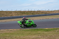 anglesey-no-limits-trackday;anglesey-photographs;anglesey-trackday-photographs;enduro-digital-images;event-digital-images;eventdigitalimages;no-limits-trackdays;peter-wileman-photography;racing-digital-images;trac-mon;trackday-digital-images;trackday-photos;ty-croes